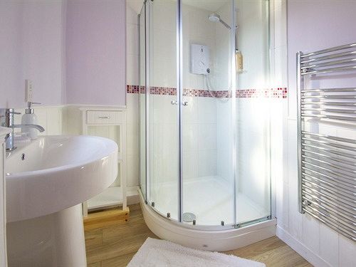 Magpies Lodge Slinfold Екстериор снимка